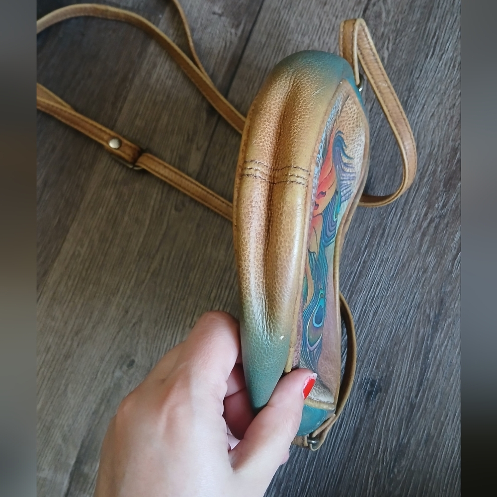 Anuschka hand-painted leather shoulder bag heart shape Peacock Feather Floral - Picture 8 of 12